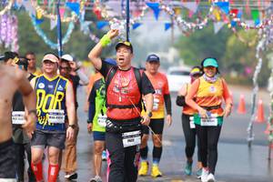 BIB: 418
                            <button type="button" onclick="openModal(9908729)" class="btn btn-primary btn-sm float-right btn-popup" data-toggle="modal" data-target=".modal-high-quality">
                        <i class="fas fa-shopping-cart"></i> Add to Cart
                    </button>
                                            <button type="button" onclick="isThisMe(9908729, true)" class="btn btn-success btn-sm float-right btn-popup btn-isme hidden" data-toggle="tooltip" data-placement="bottom" title="นี่คือรูปของคุณใช่ไหม คลิกที่นี่เพื่อเอาเข้าอัลบั้ม">
                        <i class="fas fa-plus"></i> Add to album
                    </button>
                    <button type="button" onclick="isThisMe(9908729, false)" class="btn btn-warning btn-sm float-right btn-popup btn-isnotme hidden">
                        <i class="fas fa-ban"></i> Remove from album
                    </button>